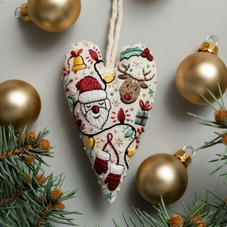 StitchSanta™ | Handcraft Your Holiday Joy, One Stitch at a Time!