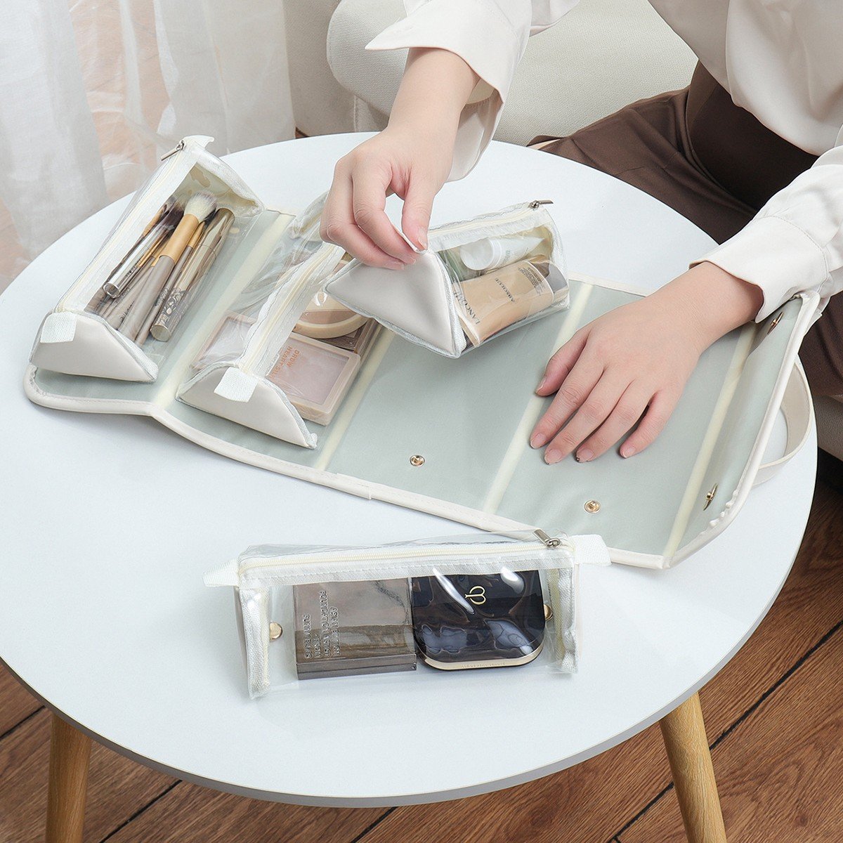 BeautyVault™ | Customizable, Detachable Storage for Perfect Travel Beauty!