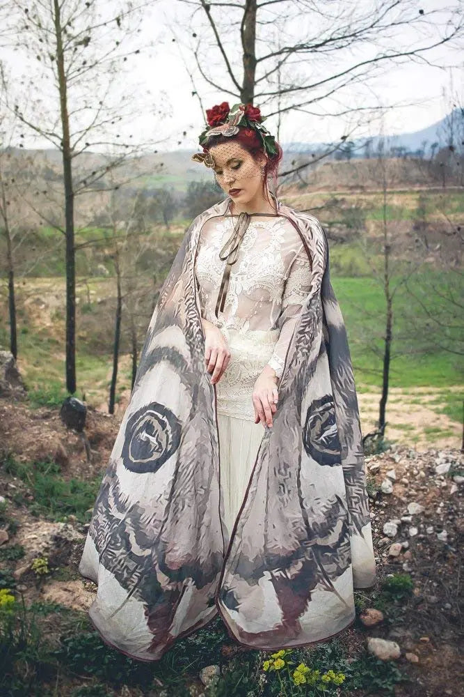 Elaria™ | Wrap Yourself in Magic — A Cape as Wild and Free as You
