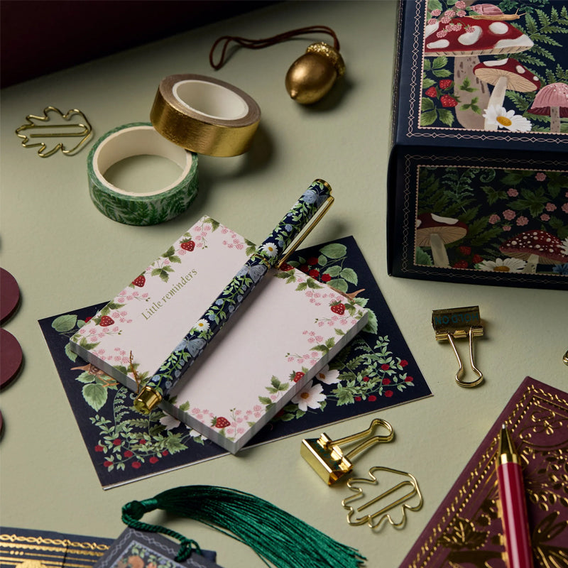 MerryNotes™ | A Magical Countdown to Christmas for Stationery Lovers
