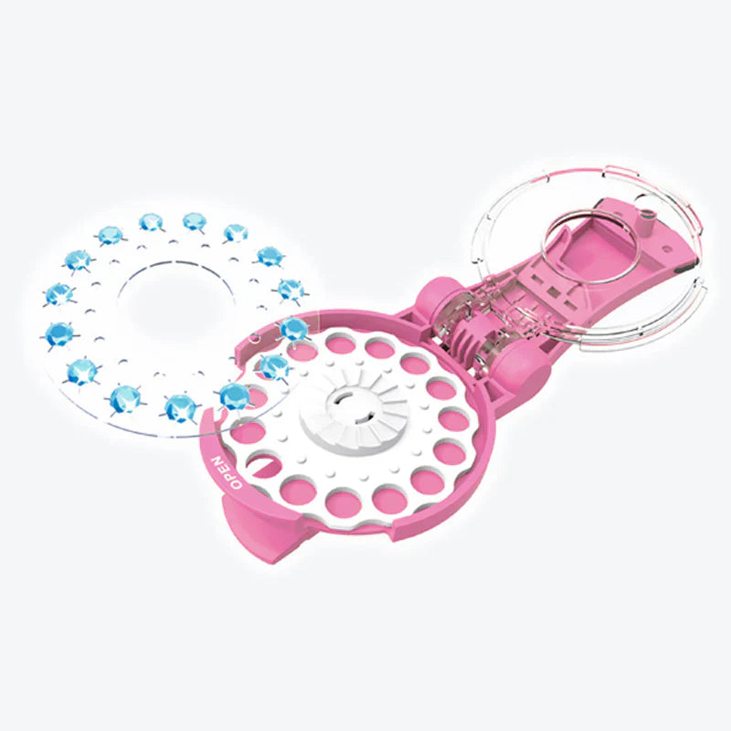 SparkleSnap™ | Glam Up Your Hair in Seconds!