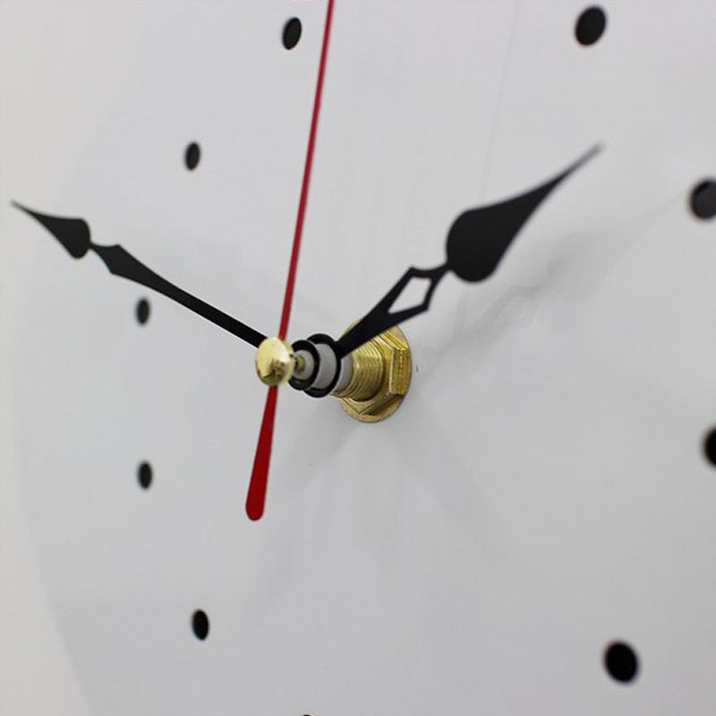 TailTime™ | Nordic Cat Wagging Tail Wall Clock