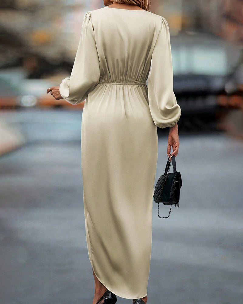 Luna™ | Timeless V-Neck Dress with Flowing Sleeves
