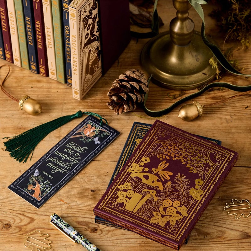 MerryNotes™ | A Magical Countdown to Christmas for Stationery Lovers