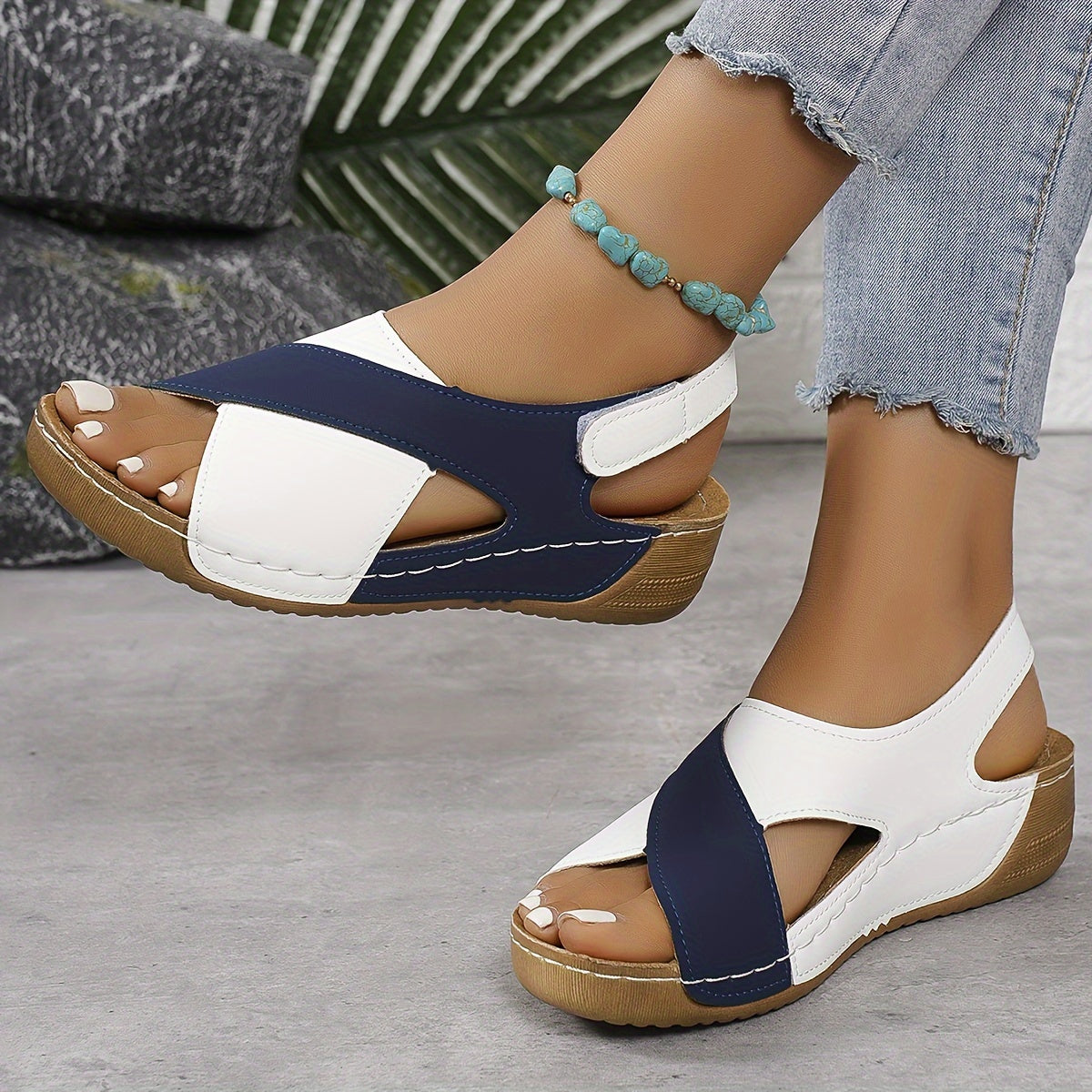 Leah™ | Elegant and Stabilizing Orthopedic Sandals