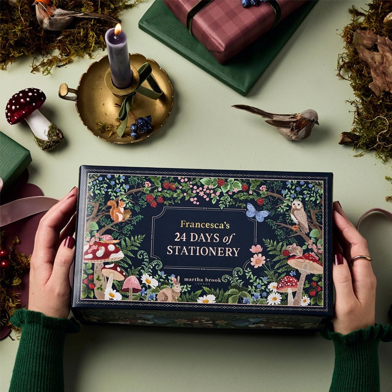 MerryNotes™ | A Magical Countdown to Christmas for Stationery Lovers