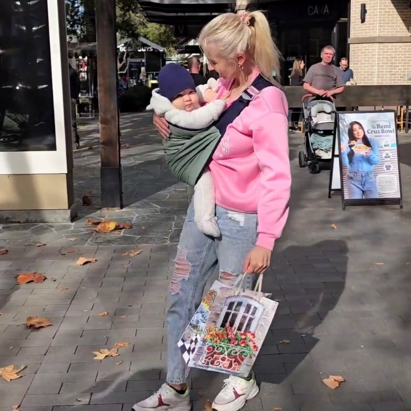 CozyCradle™ | Stress-Free Carrying for On-the-Go Parents