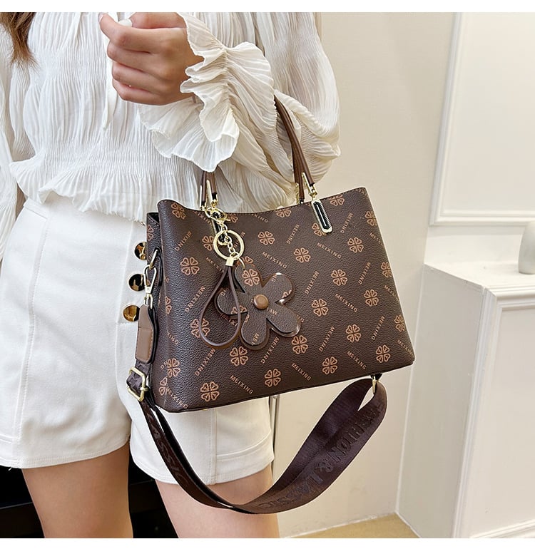 Ravella™ | The Retro Leather Tote That Elevates Every Look