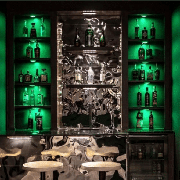 PoolSpark™ | Make Your Pool The Party’s Highlight