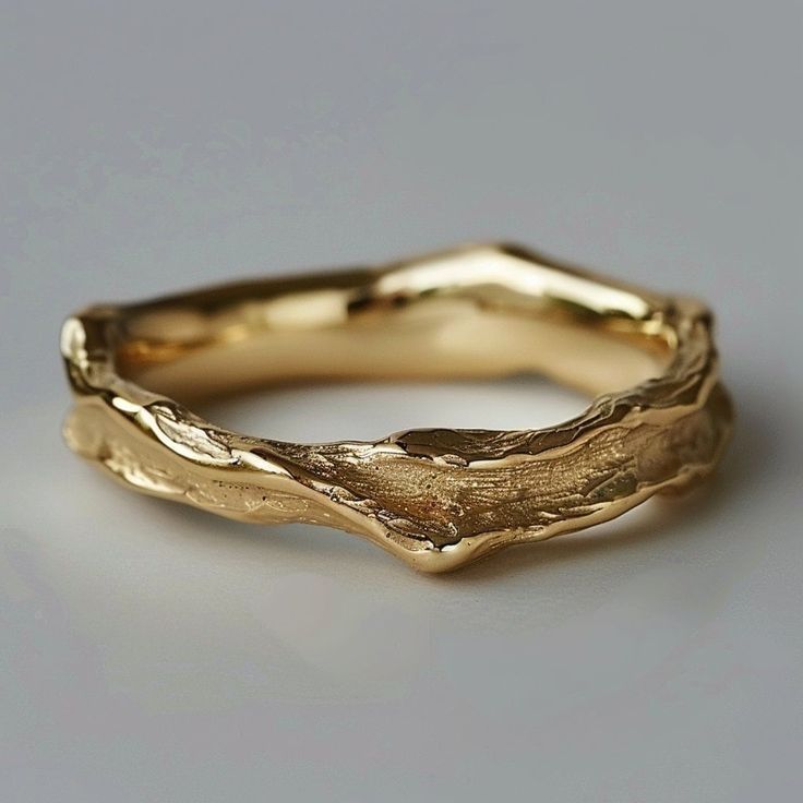 Vintage ring in cast gold