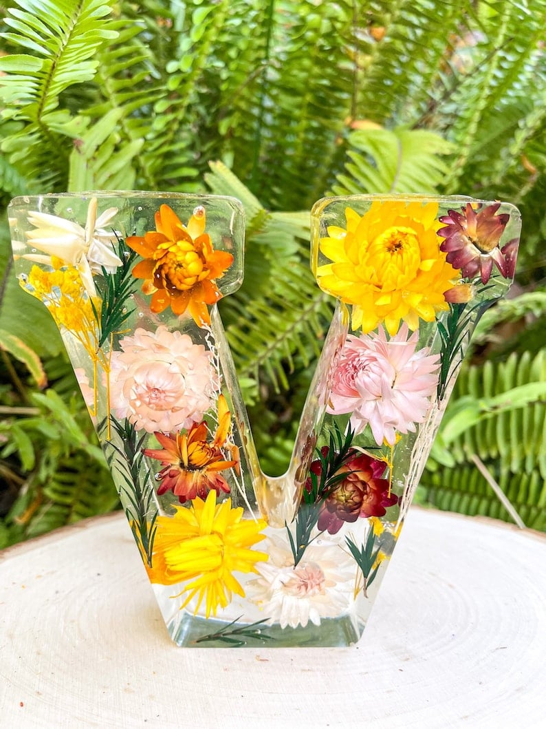 FloraGlow™ | Handmade Floral Night Light for a Dreamy Ambiance