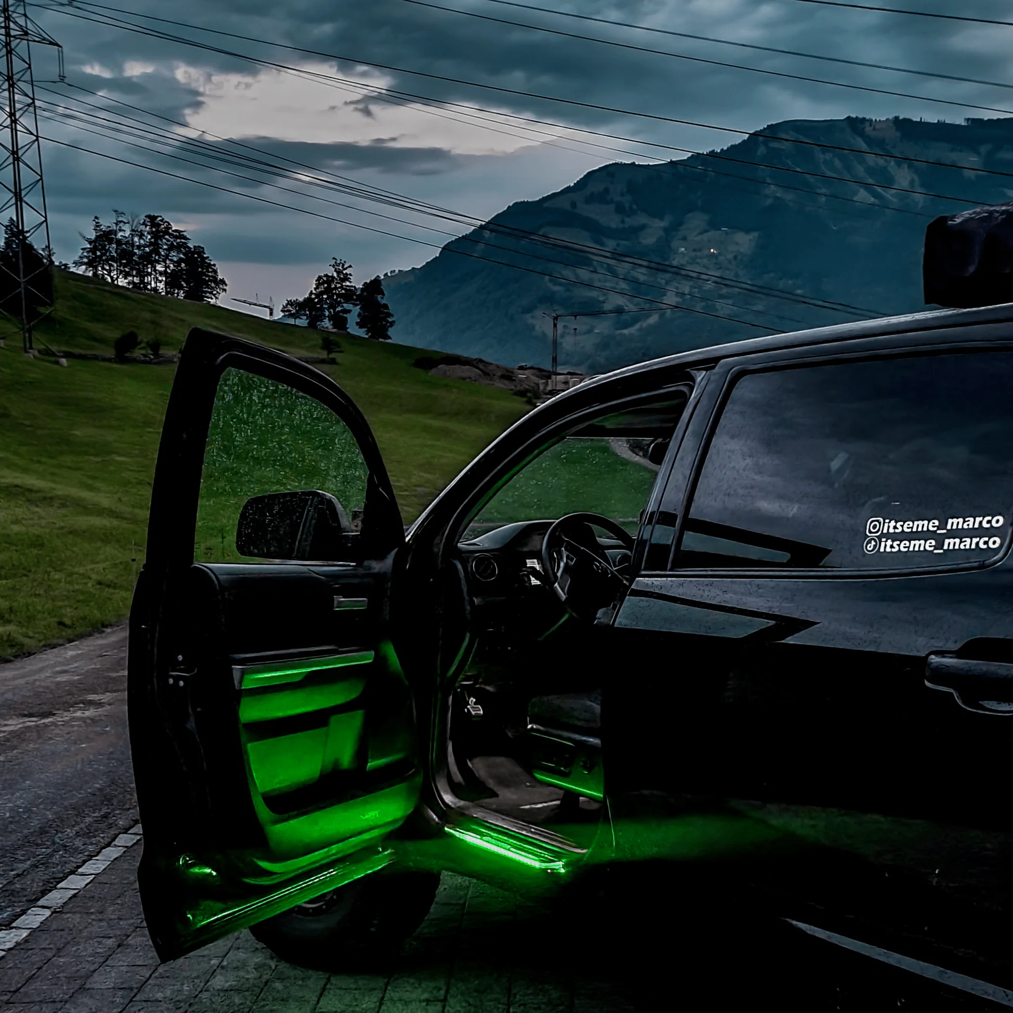 GlowGuard™ | Luxury Welcome Light for Every Drive