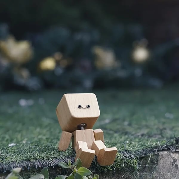 MoodBuddy™ | A Little Wooden Friend That Moves With You