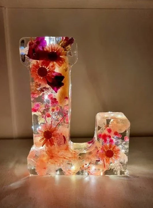 FloraGlow™ | Handmade Floral Night Light for a Dreamy Ambiance