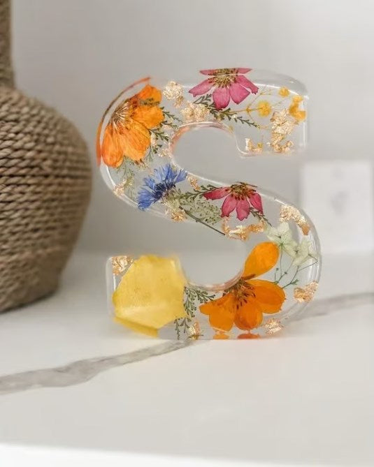 FloraGlow™ | Handmade Floral Night Light for a Dreamy Ambiance