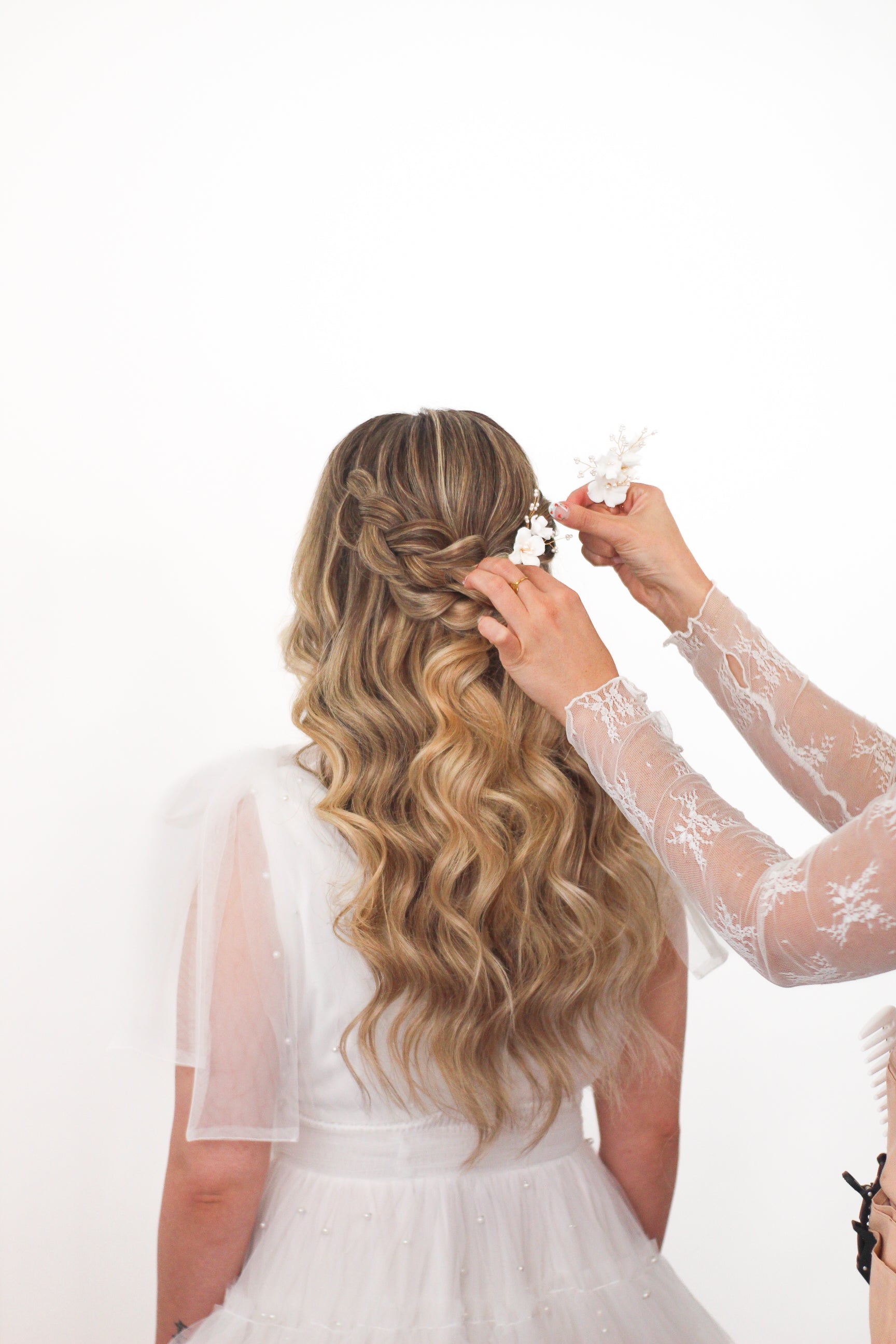 Tina™ | Elegant Floral Hair Pins
