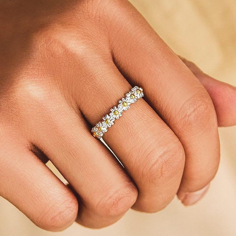 Rosmira™ | A Garden on Your Finger