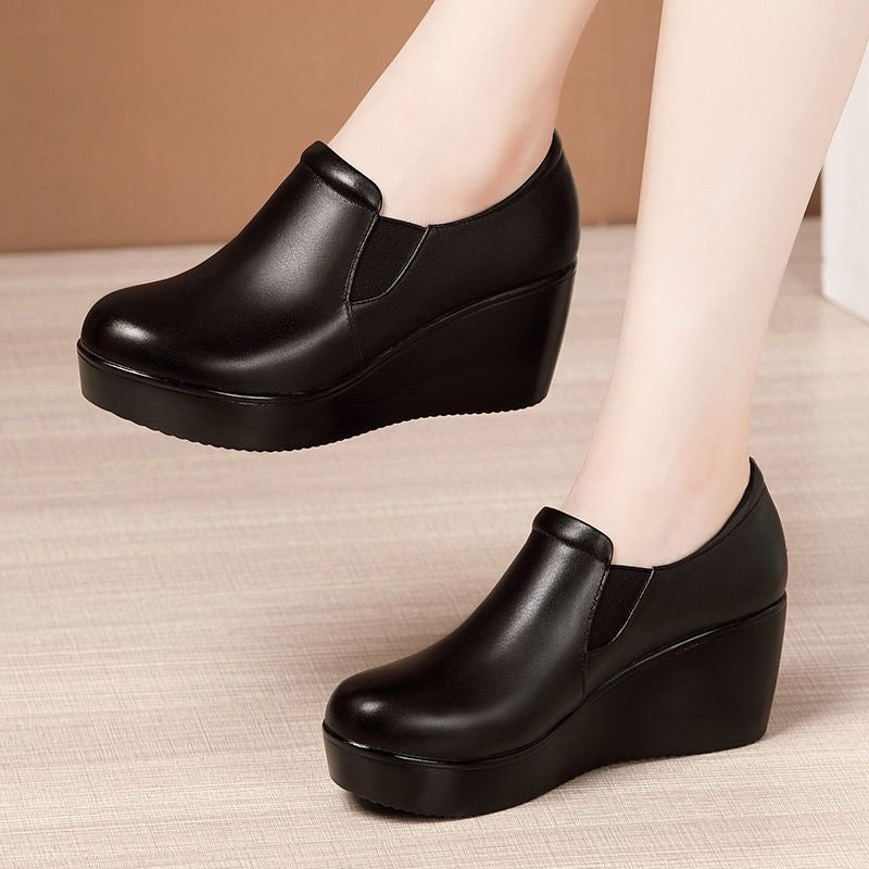 Lacey™ | Stylish Leather Heels with Elastic Belt for All-Day Comfort