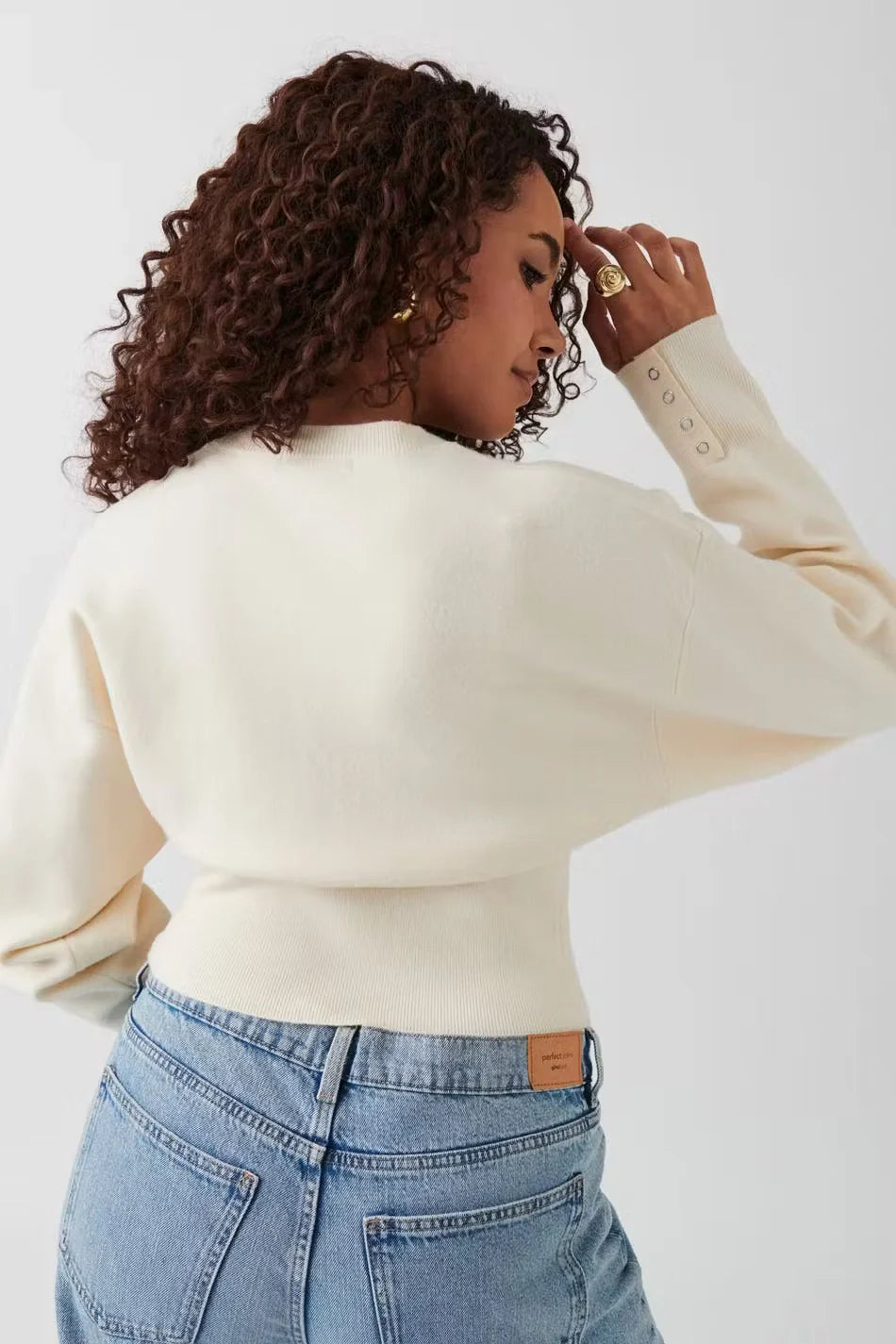 Élan™ | Your Go-To Layer, With Parisian Flair!