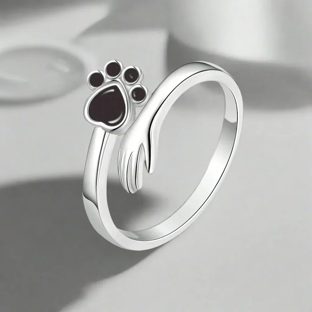 Avlora™ | A Ring That Celebrates Your Bond With Pets