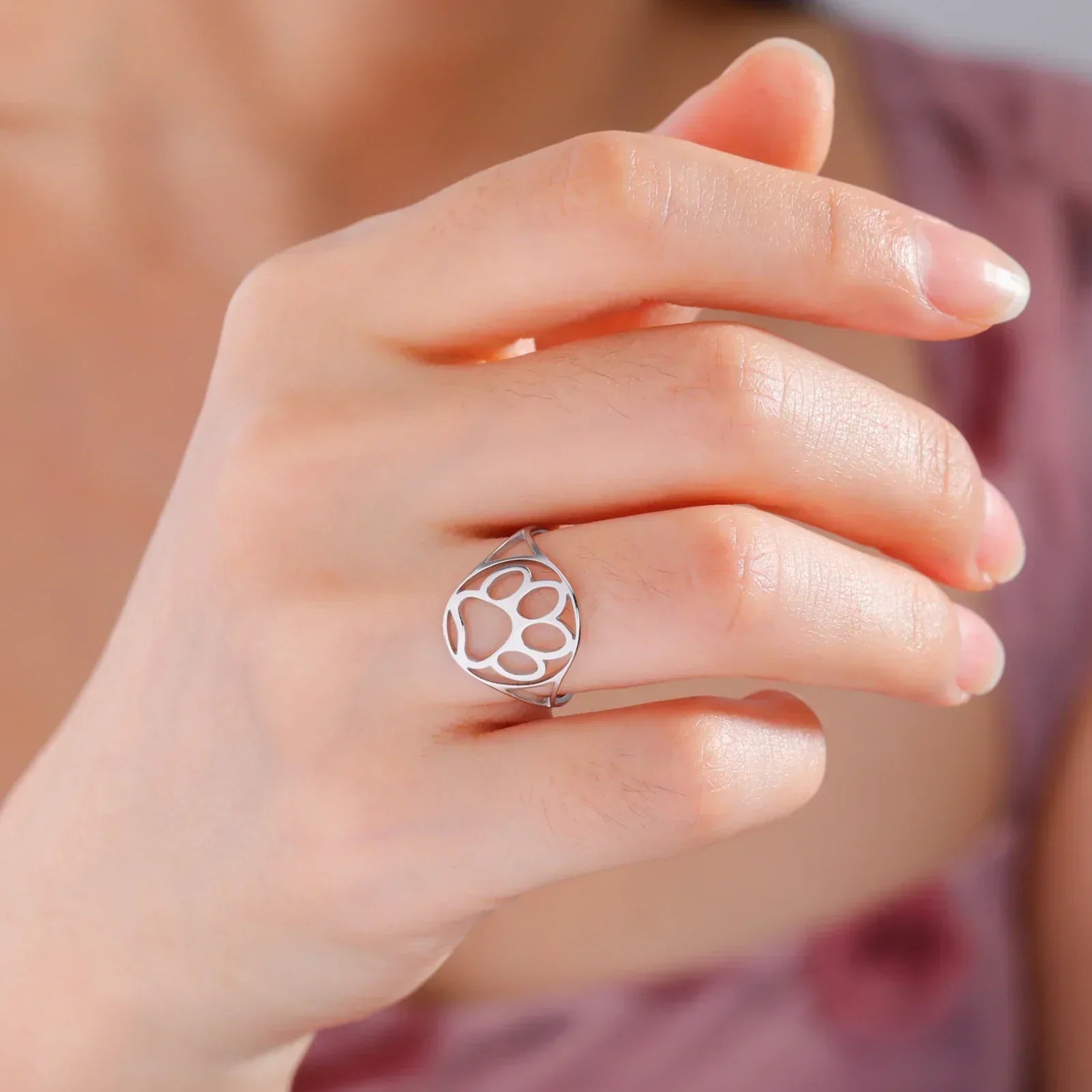 Veloura™ | A Ring That Honors Unconditional Love