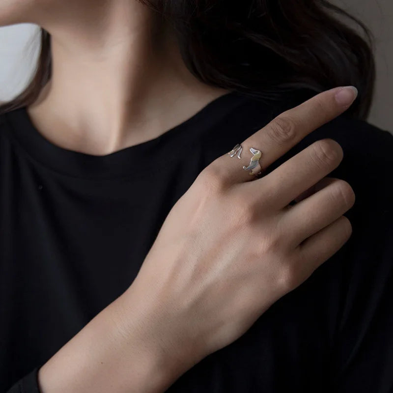 Luvira™ | A Ring That Wraps Your Finger In Dachshund Love