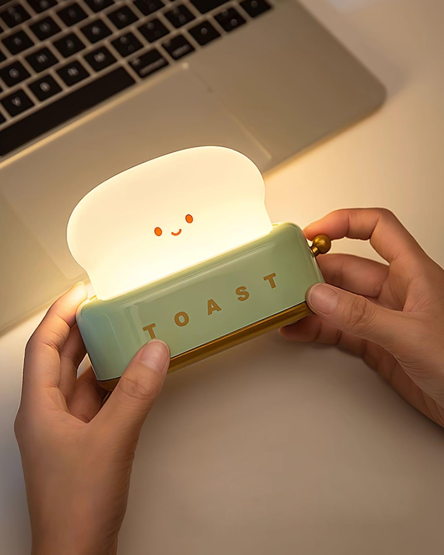 ToastyGlow™ | The Adorable Lamp That Glows with Charm