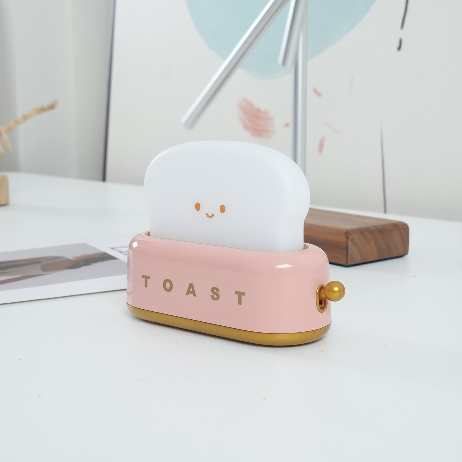 ToastyGlow™ | The Adorable Lamp That Glows with Charm