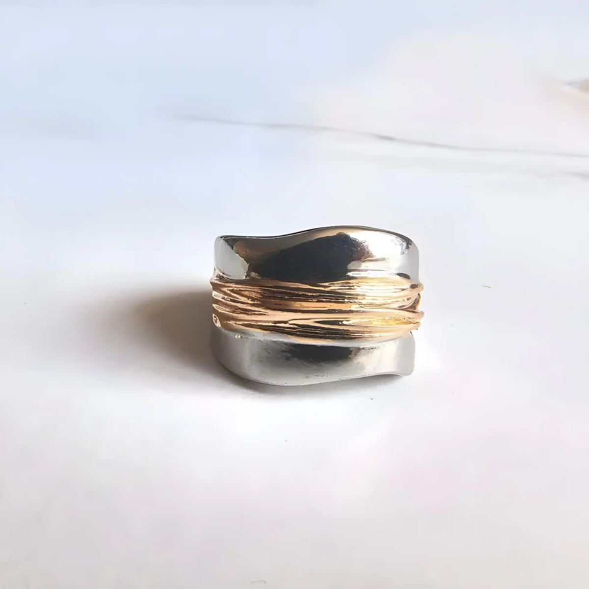Sorellia™ | Layers of Vintage Luxury