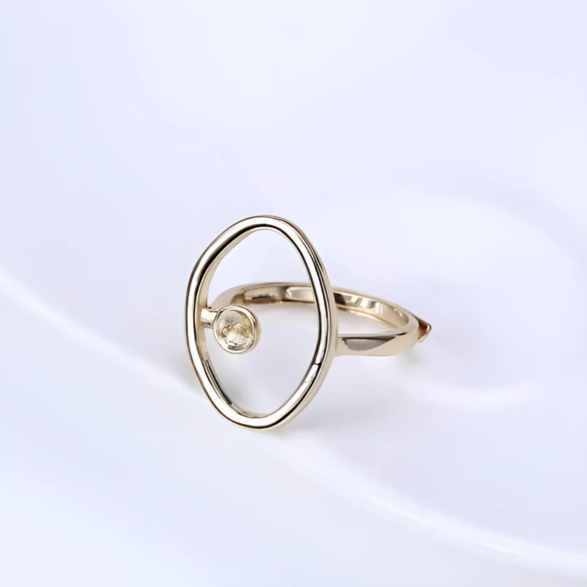 Lomira™ | Where Vintage Meets Sparkle