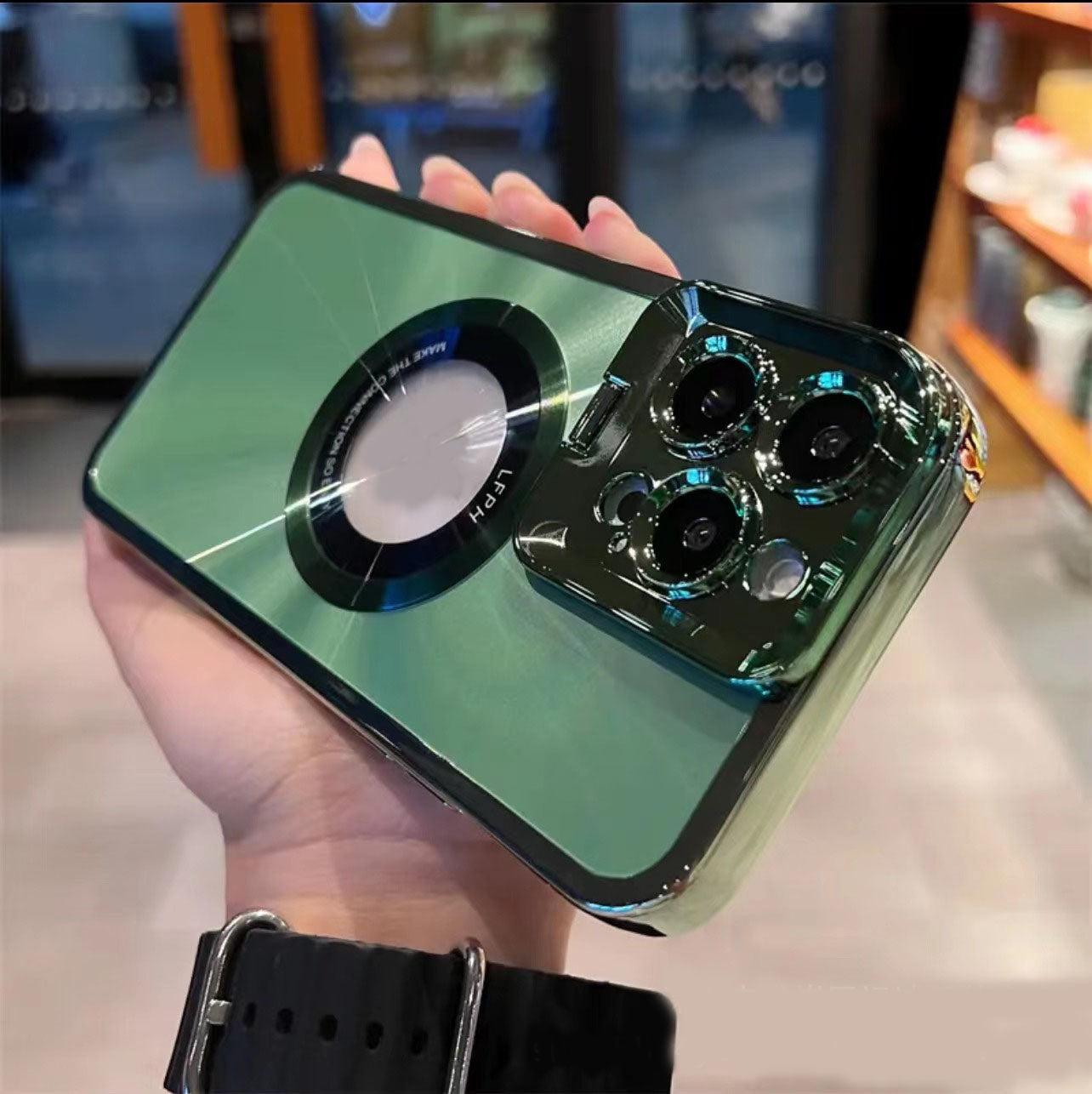 MagCapture™ | Protect, Snap, Shoot — All with One Smart Case!