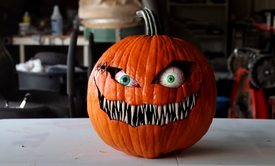 JackOWatch™ | This Pumpkin Doesn’t Just Glow—It Stares!