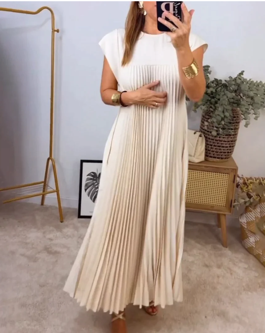 Everly™ | Elegant Pleated Sleeveless Dress