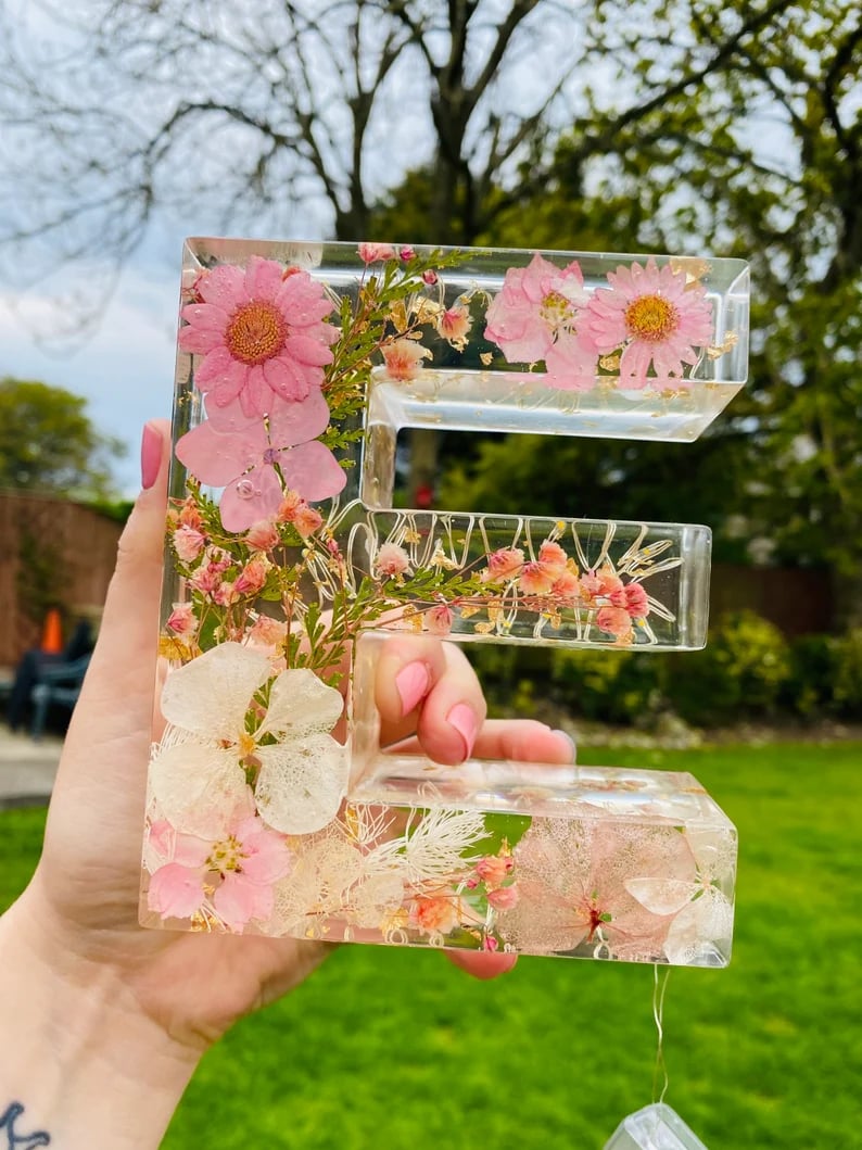 FloraGlow™ | Handmade Floral Night Light for a Dreamy Ambiance