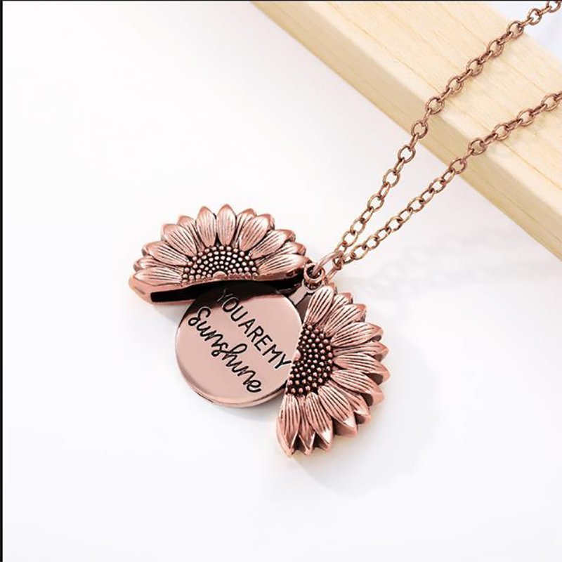 Noira™ | A Bloom That Never Fades