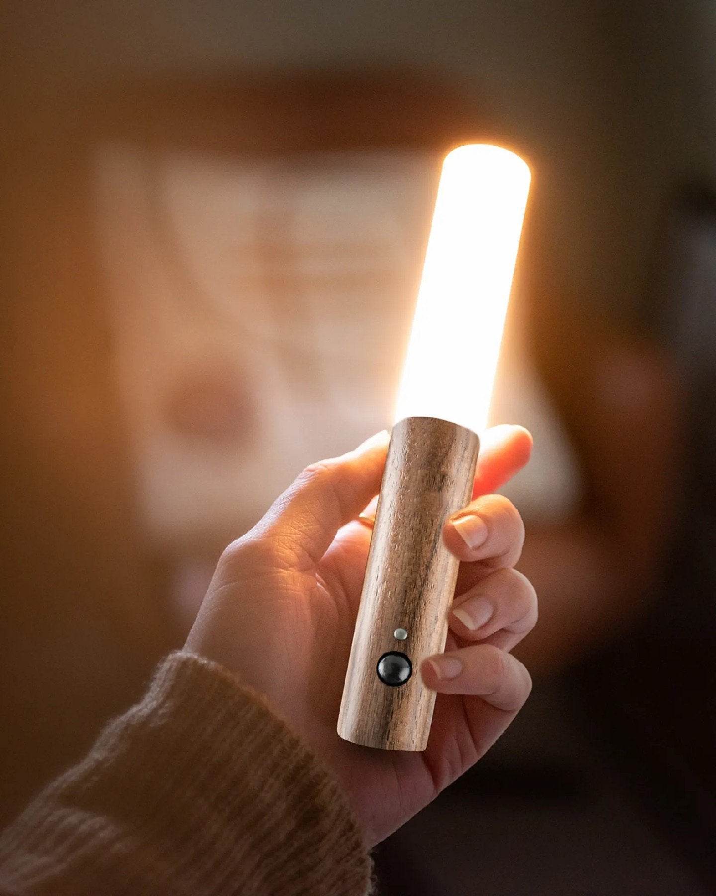 LumiWand™ | Home-Ready Light with a Natural Touch