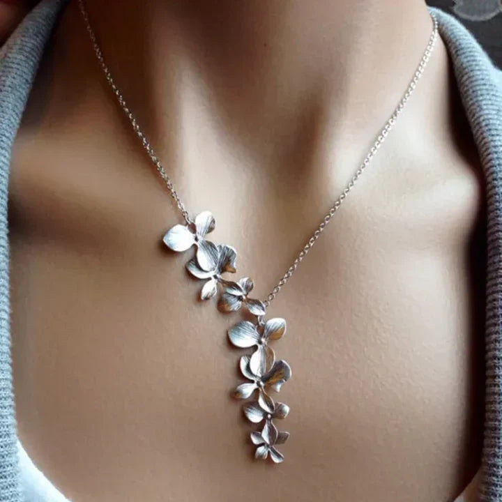 Novara™ | Bloom in Silver Elegance
