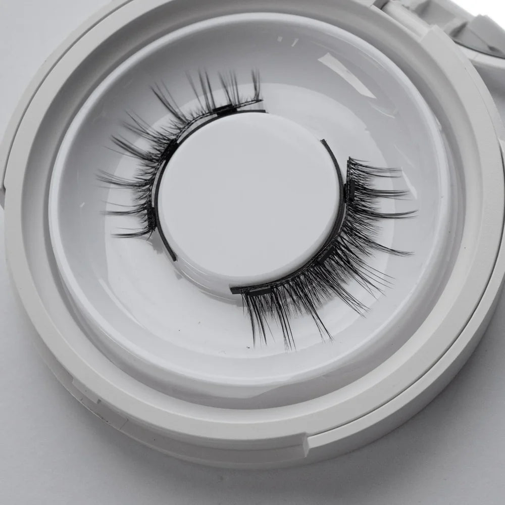 ClickLash™ | Perfect Lashes in Seconds — No Glue, No Guesswork!